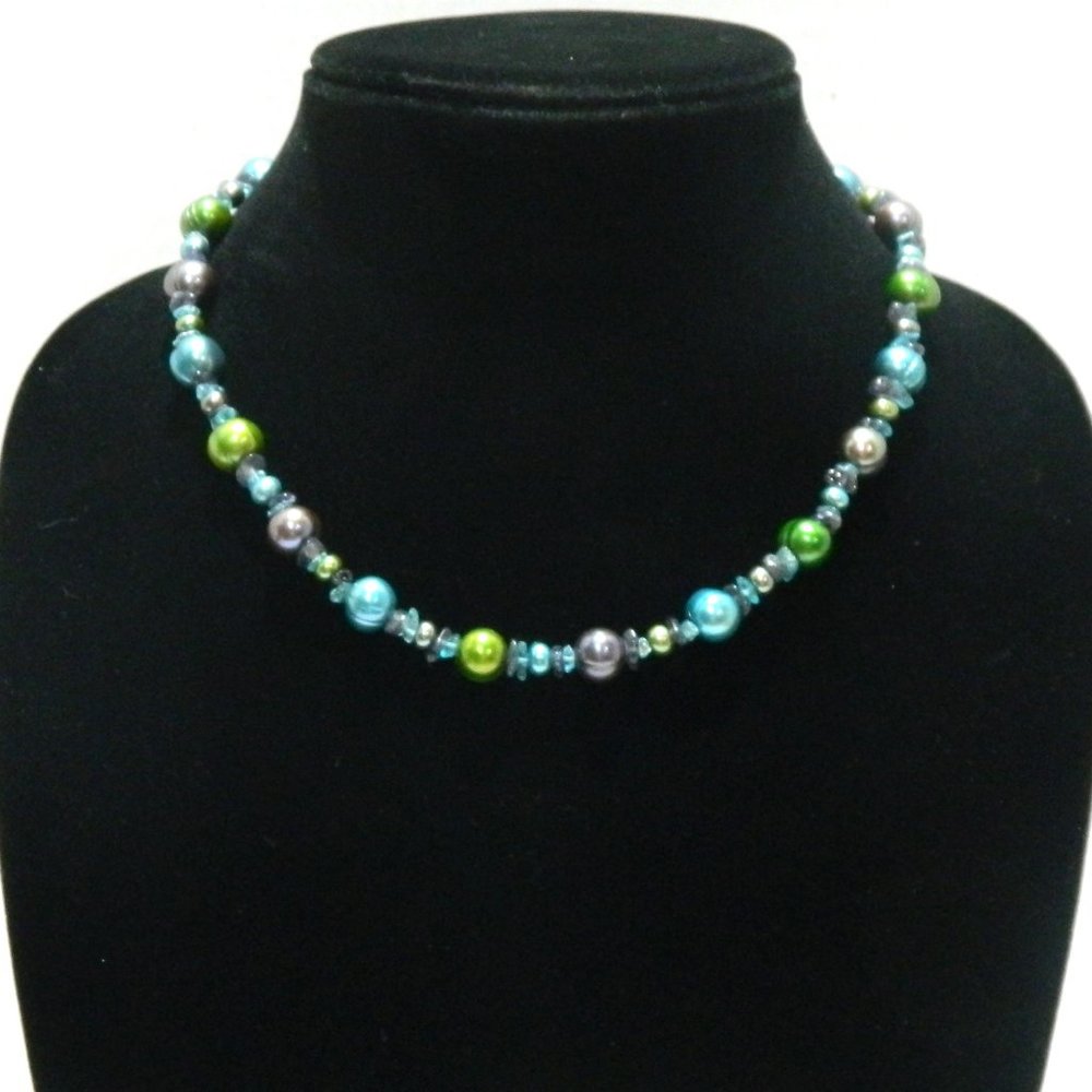 Honora Pearls Multi Color Blue Drk Gray & Green w/purple crystal Necklace 18"
